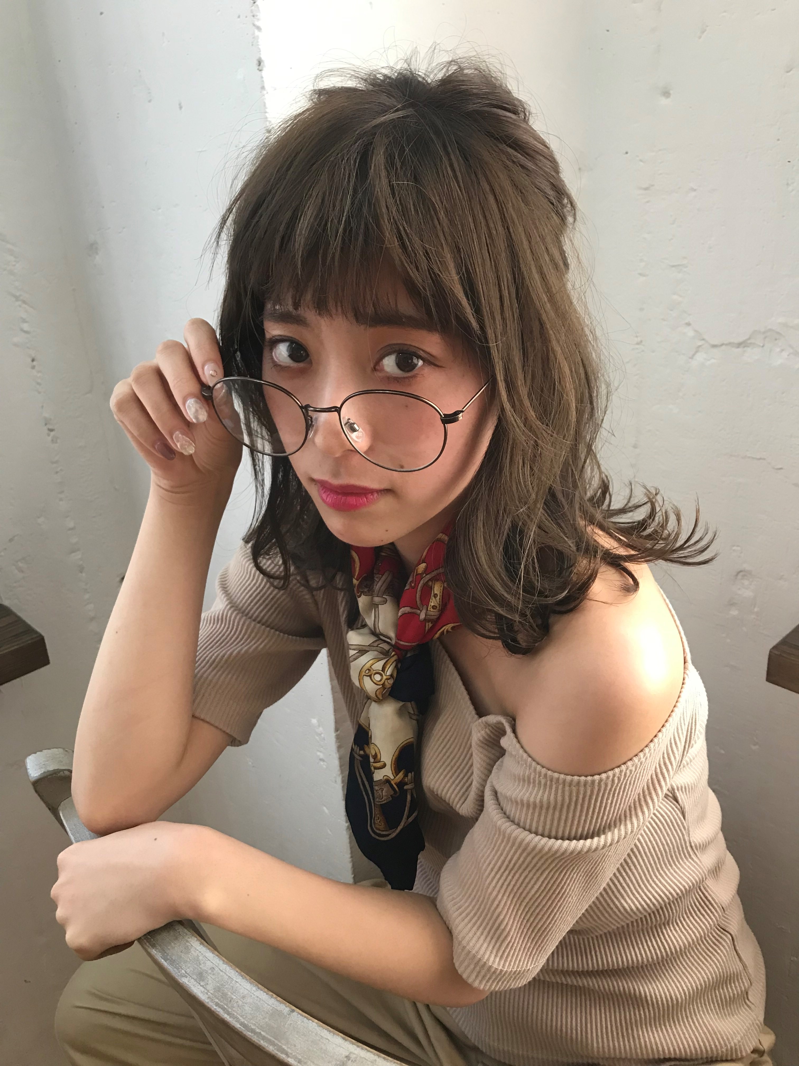 １１月１０日 日 現役スタイリスト来校 オープンキャンパス 新着情報 大阪ベルェベル美容専門学校 美容のプロを目指す専門学校なら 実践力 が身につくベルェベル