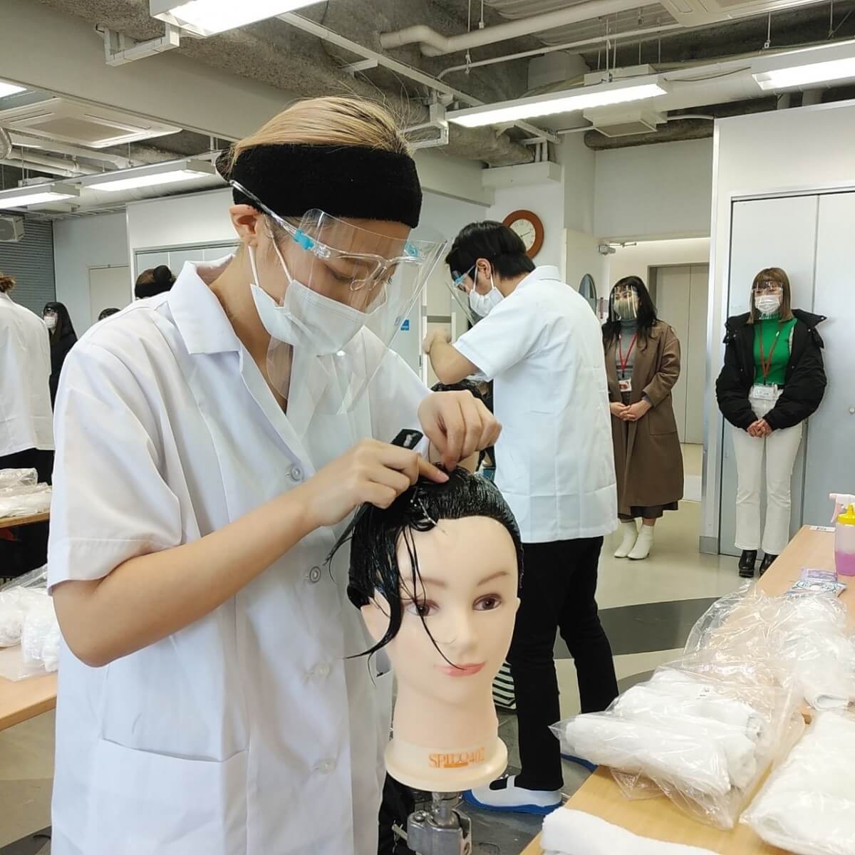 美容師国家試験、実技試験まで!! | 美容学校・ブライダル専門学校なら